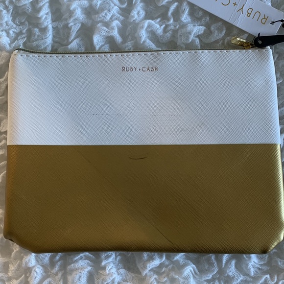 Ruby + Cash Zip Makeup Pouch - Picture 2 of 3